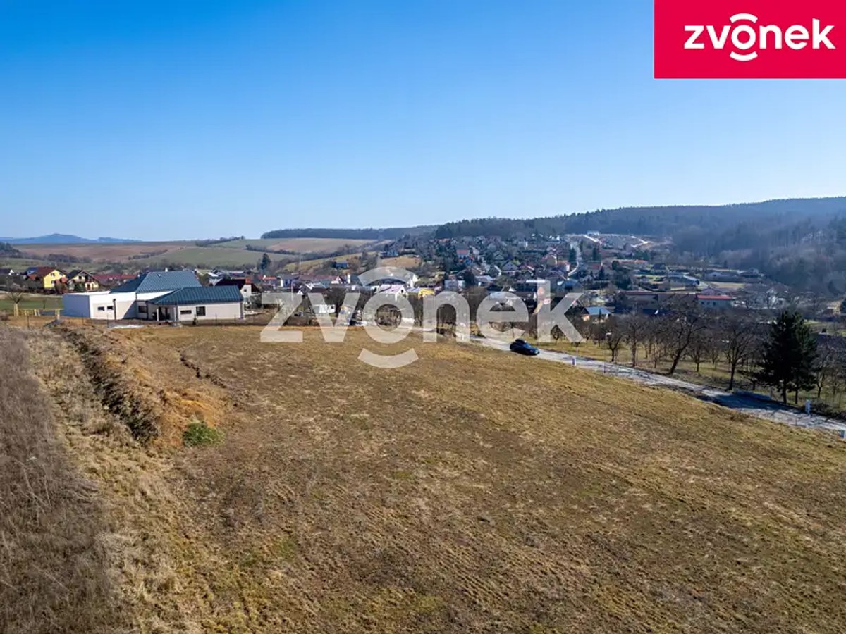 Prodej stavebního pozemku 1894 m²