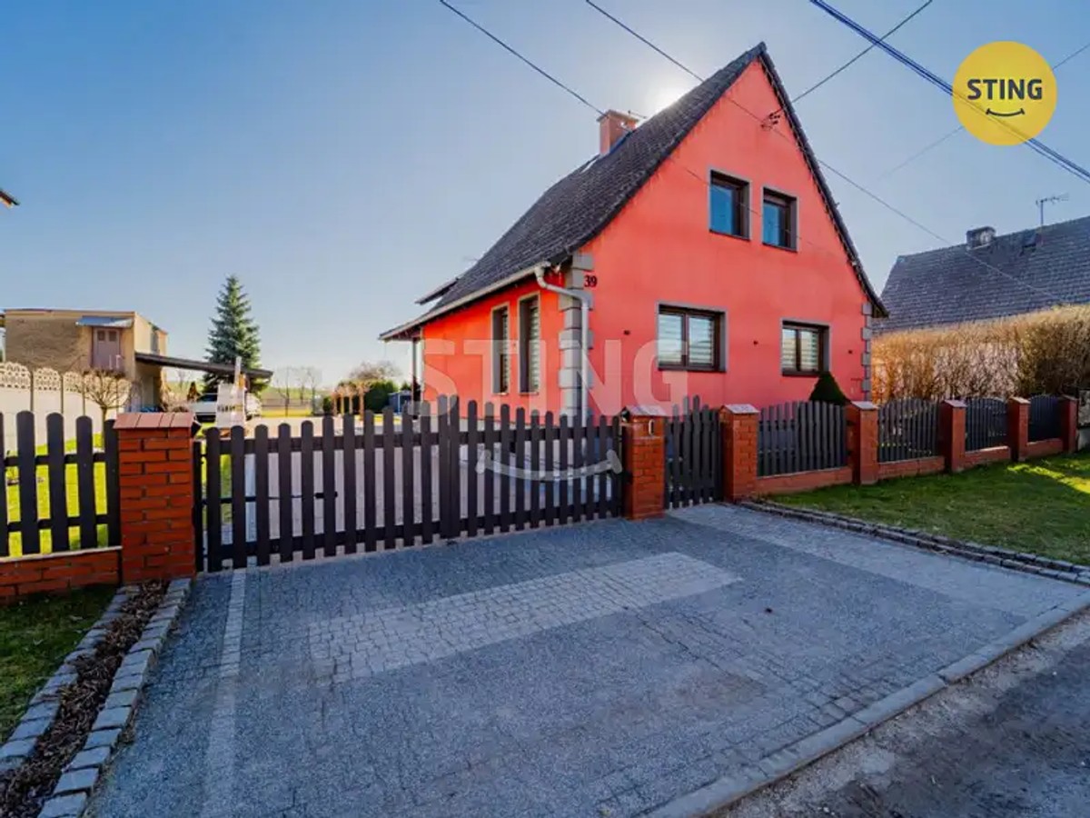 Prodej domu 215 m², pozemek 2159 m²