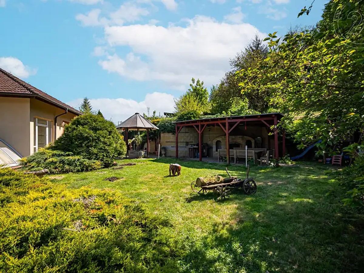 Prodej domu 515 m², pozemek 3219 m²