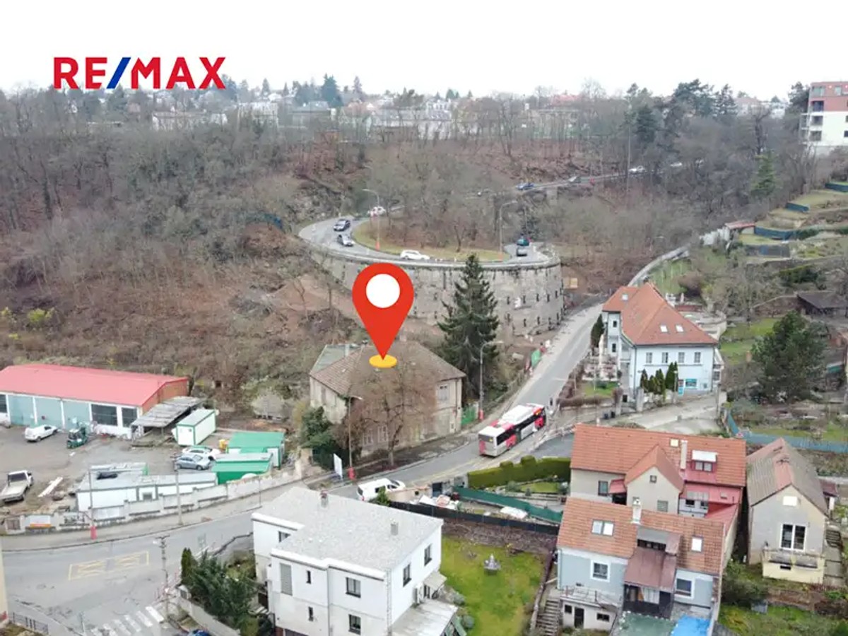 Prodej domu 390 m², pozemek 915 m²