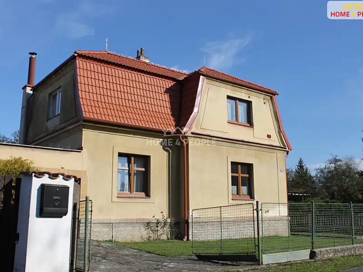 Prodej domu 724 m², pozemek 614 m²