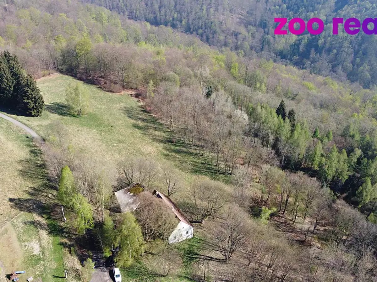 Prodej domu 200 m², pozemek 15554 m²