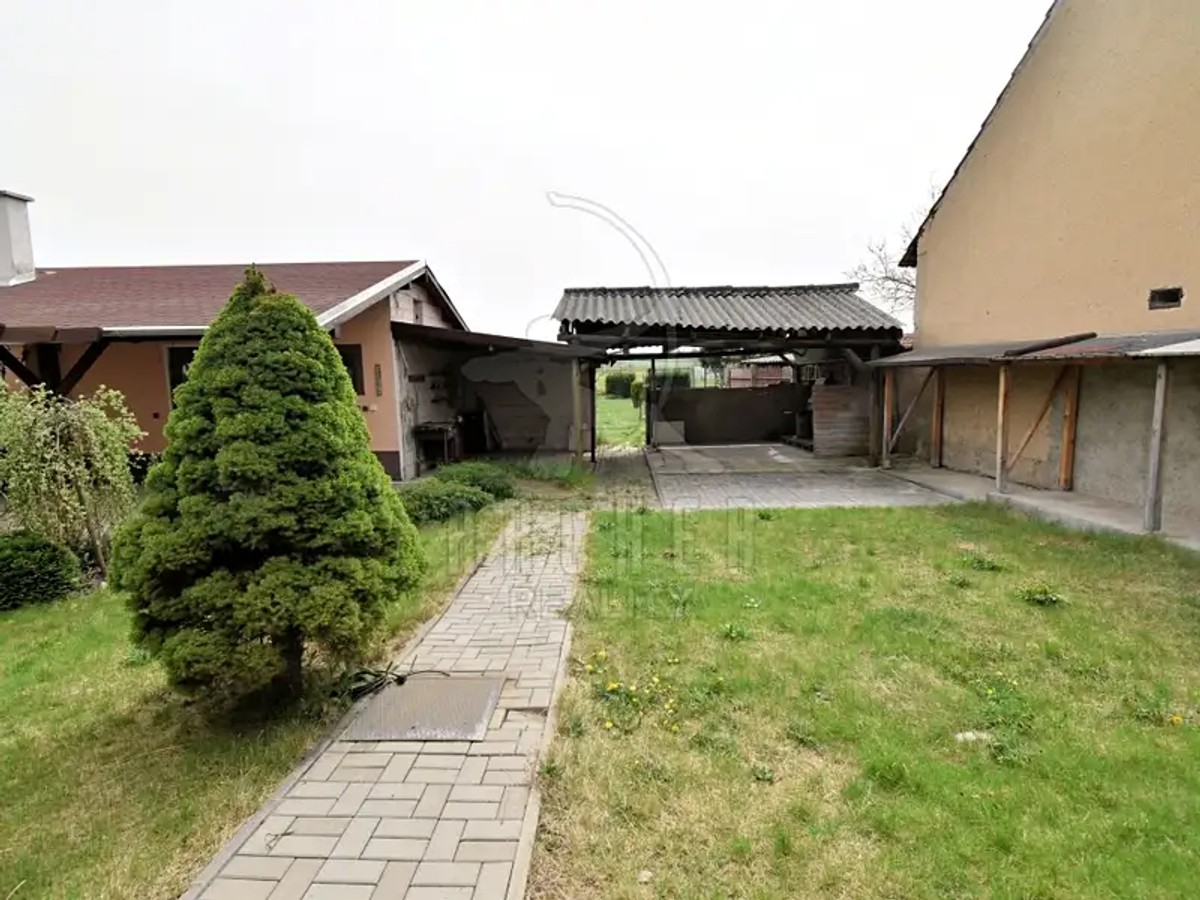 Prodej domu 100 m², pozemek 910 m²