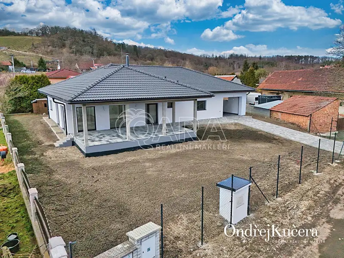 Prodej domu 216 m², pozemek 1000 m²