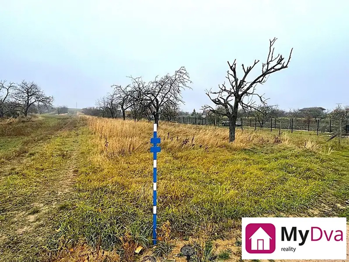 Prodej stavebního pozemku 3419 m²
