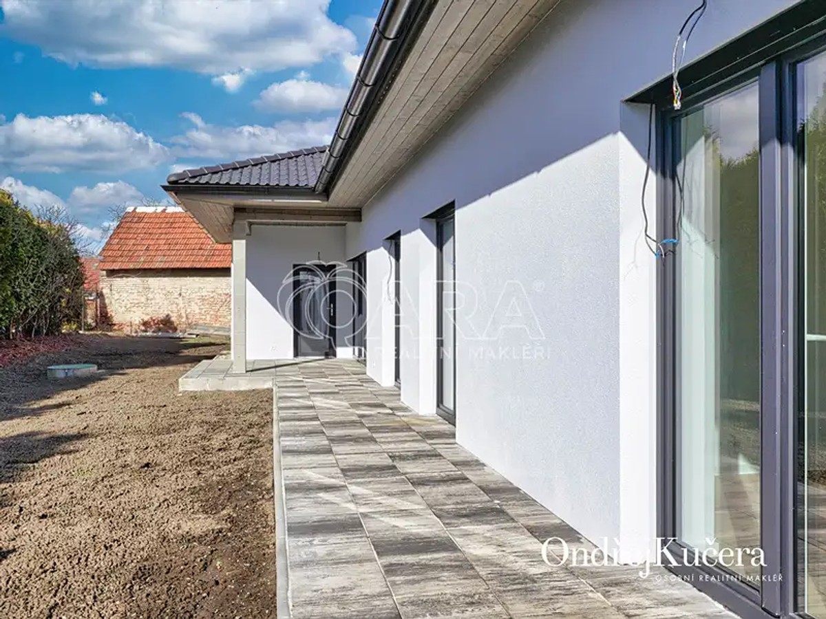 Prodej domu 200 m², pozemek 1000 m²
