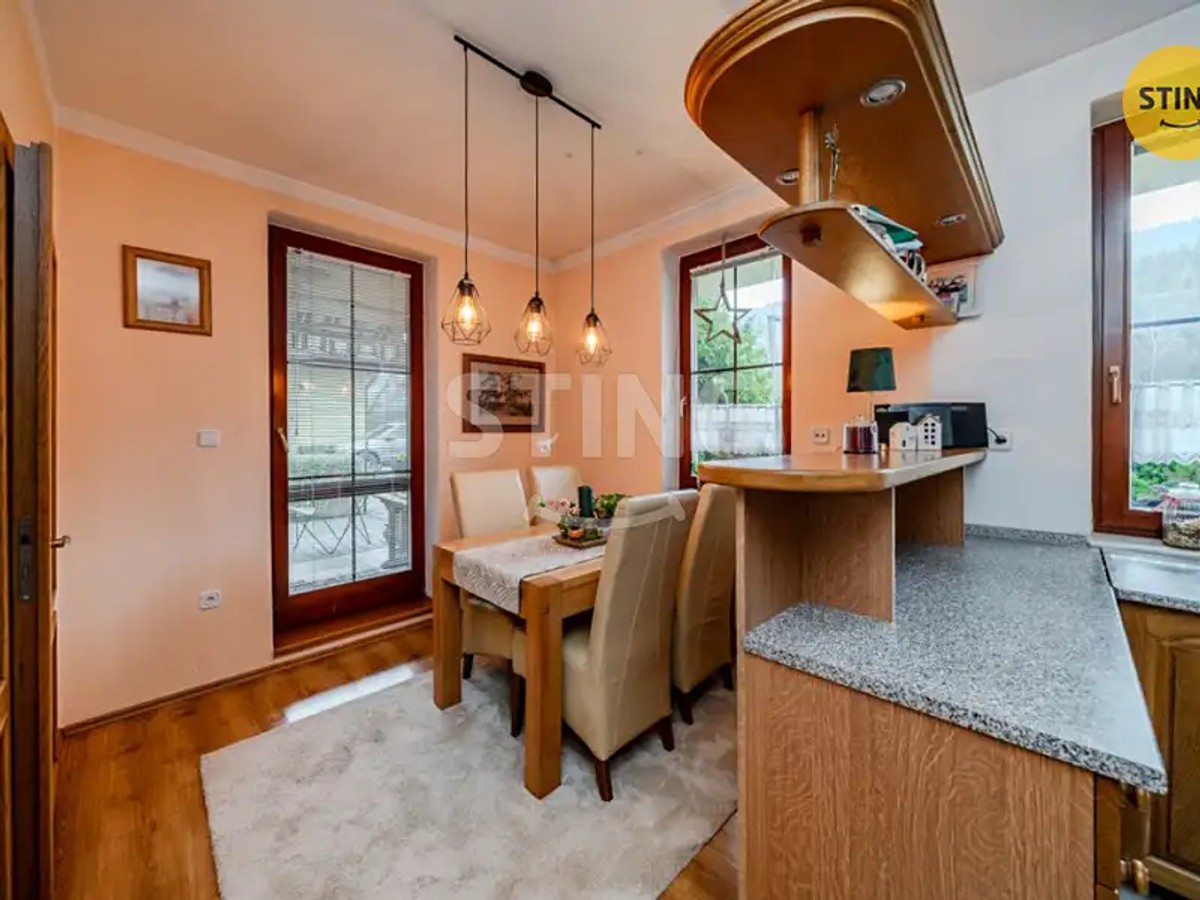Prodej domu 240 m², pozemek 2035 m²