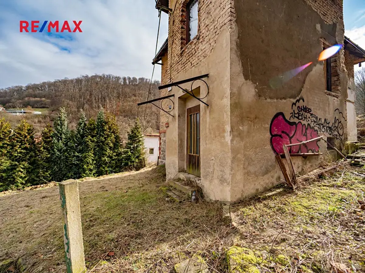 Prodej domu 105 m², pozemek 2002 m²