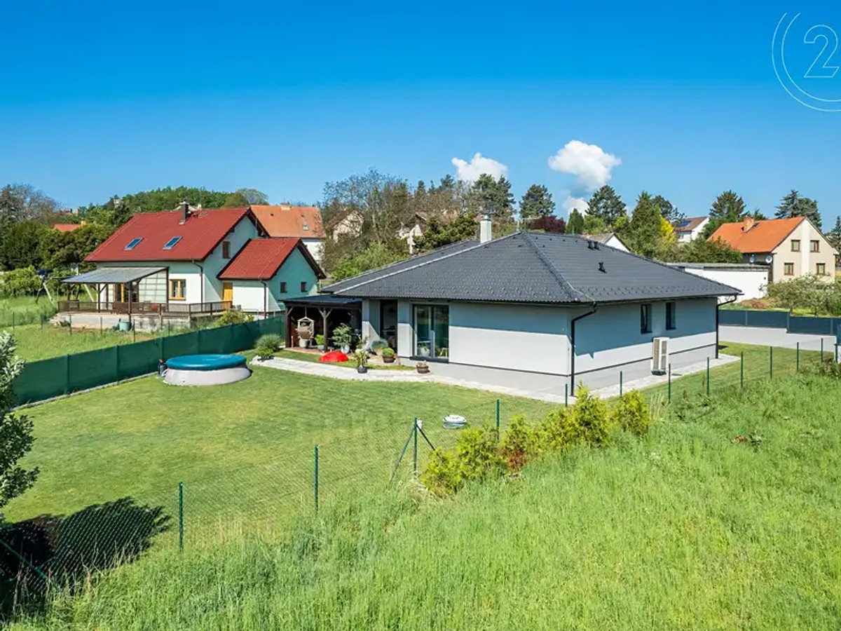 Prodej domu 226 m², pozemek 987 m²