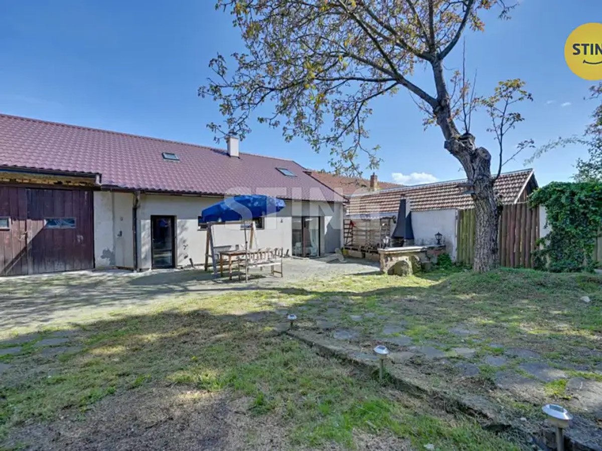 Prodej domu 100 m², pozemek 950 m²