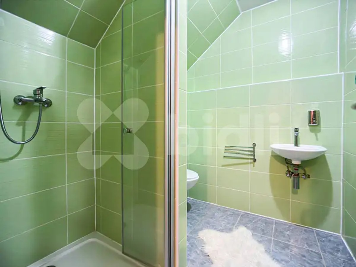 Prodej domu 300 m², pozemek 1690 m²