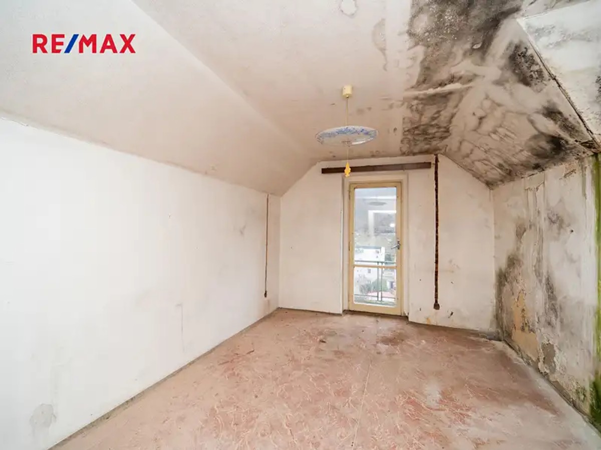 Prodej domu 105 m², pozemek 2002 m²