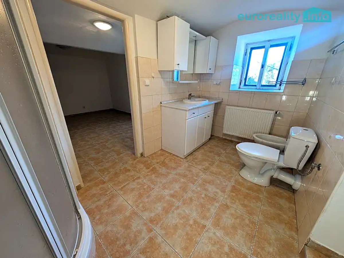 Prodej chalupy 150 m², pozemek 1208 m²