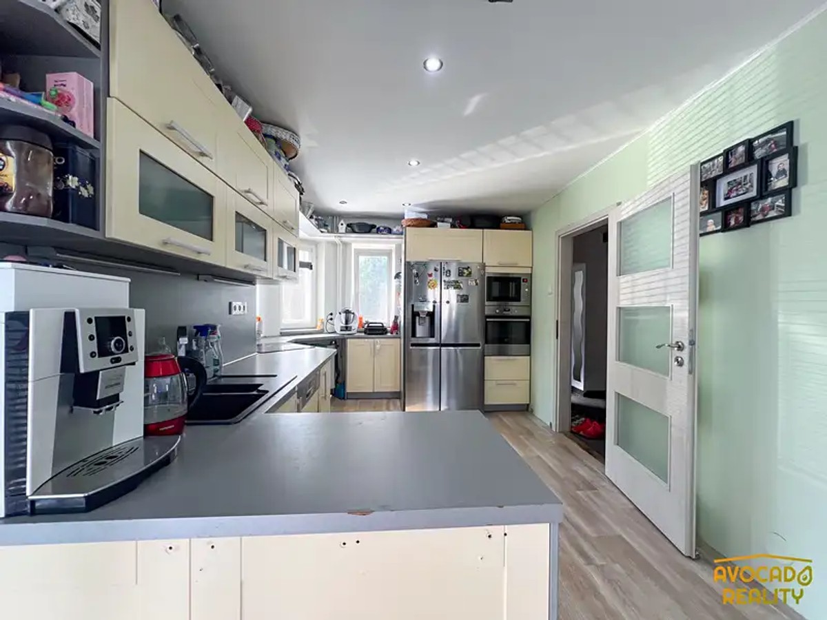 Prodej domu 250 m², pozemek 817 m²