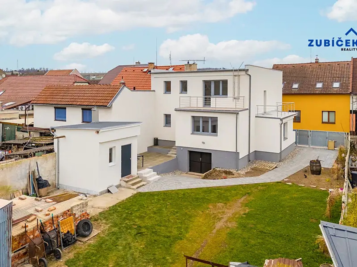Prodej domu 350 m², pozemek 400 m²