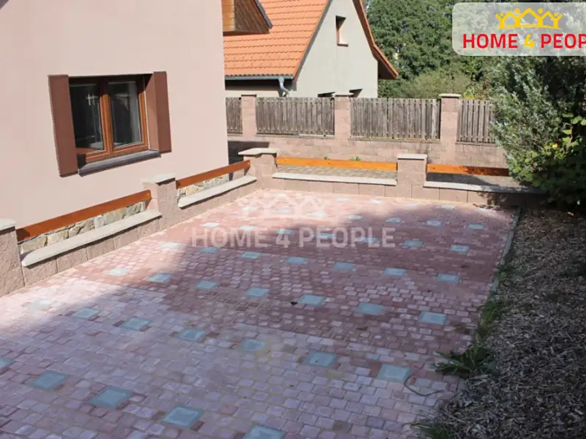 Prodej domu 1099 m², pozemek 1099 m²