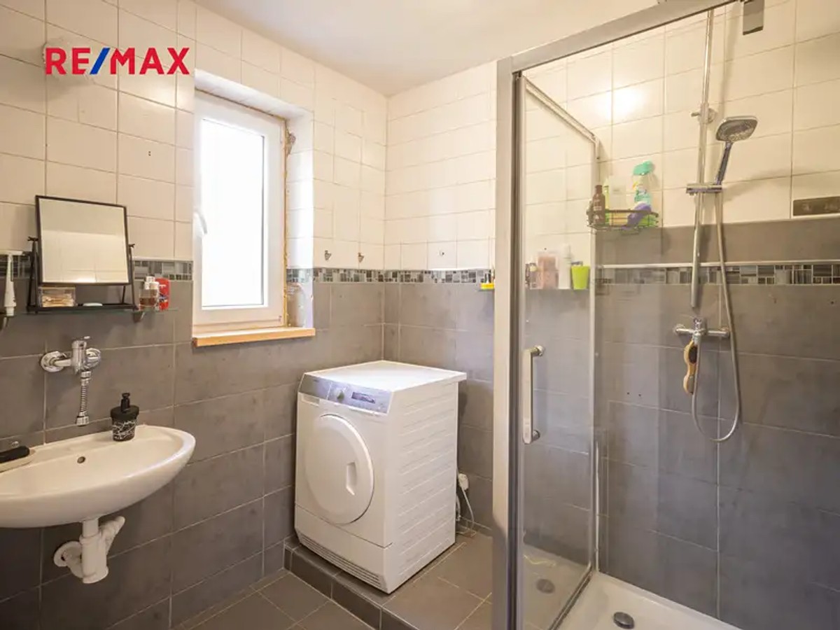 Prodej domu 291 m², pozemek 1086 m²