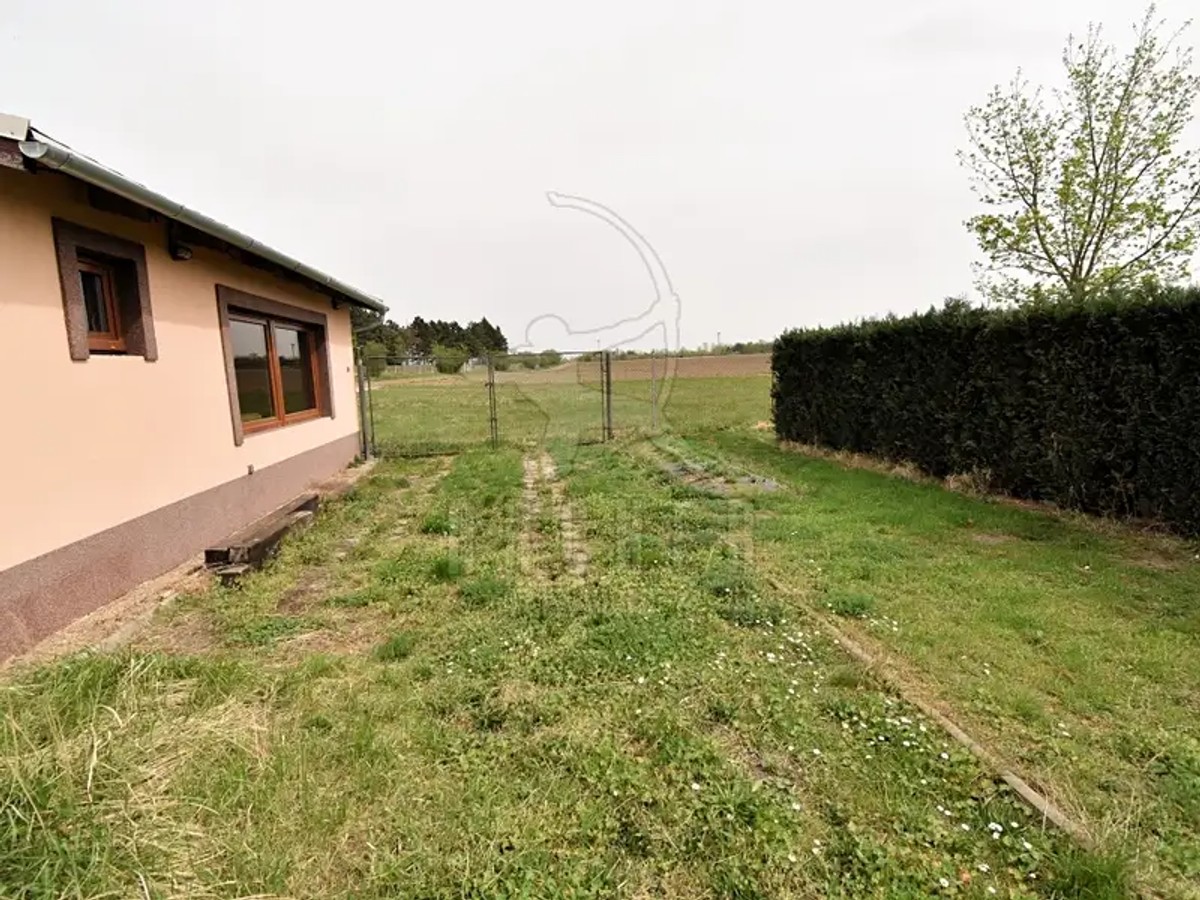 Prodej domu 100 m², pozemek 910 m²