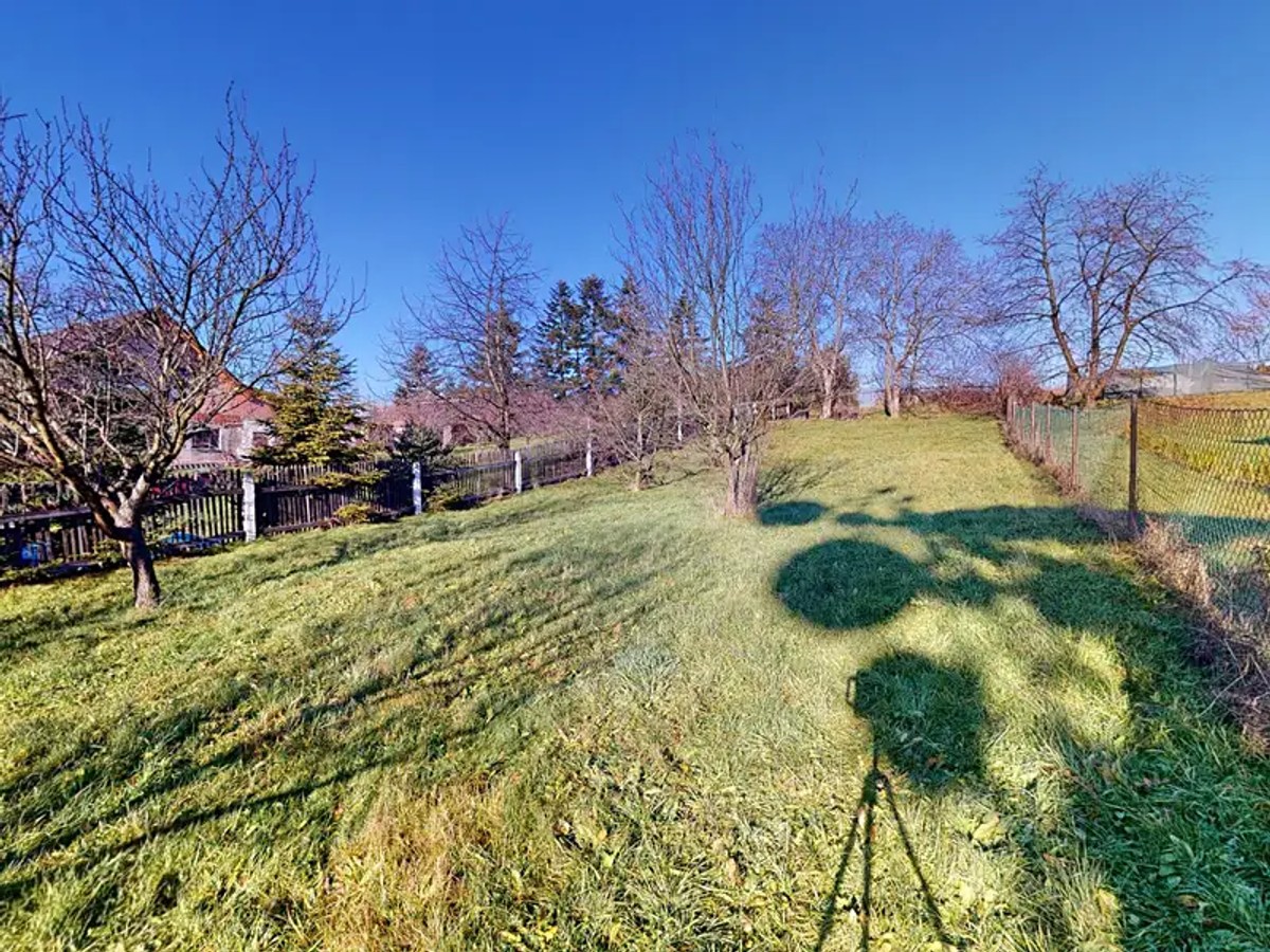 Prodej stavebního pozemku 1229 m²