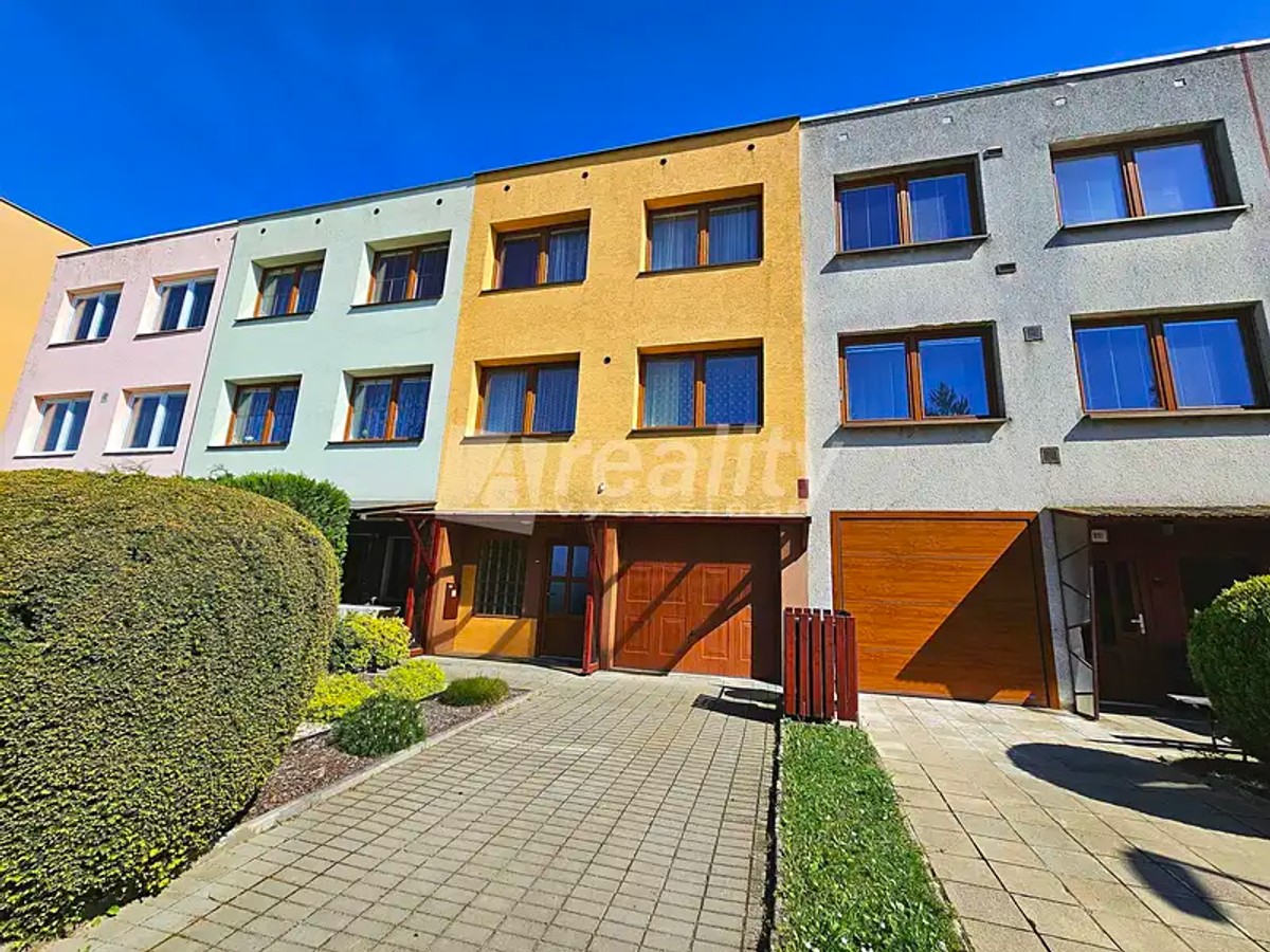 Prodej domu 224 m², pozemek 268 m²