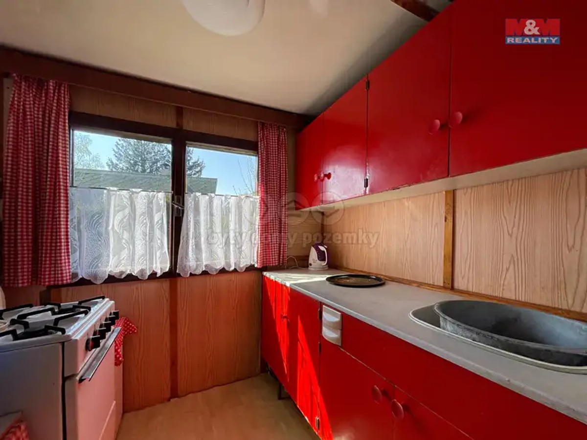 Prodej chaty 33 m², pozemek 287 m²