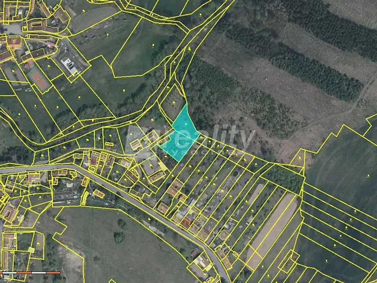 Prodej stavebního pozemku 1975 m²