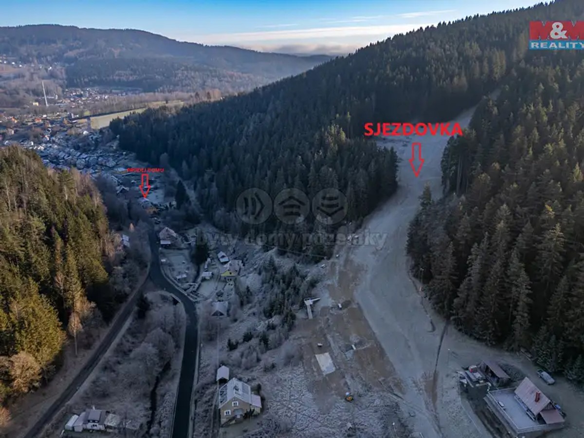 Prodej domu 440 m², pozemek 373 m²