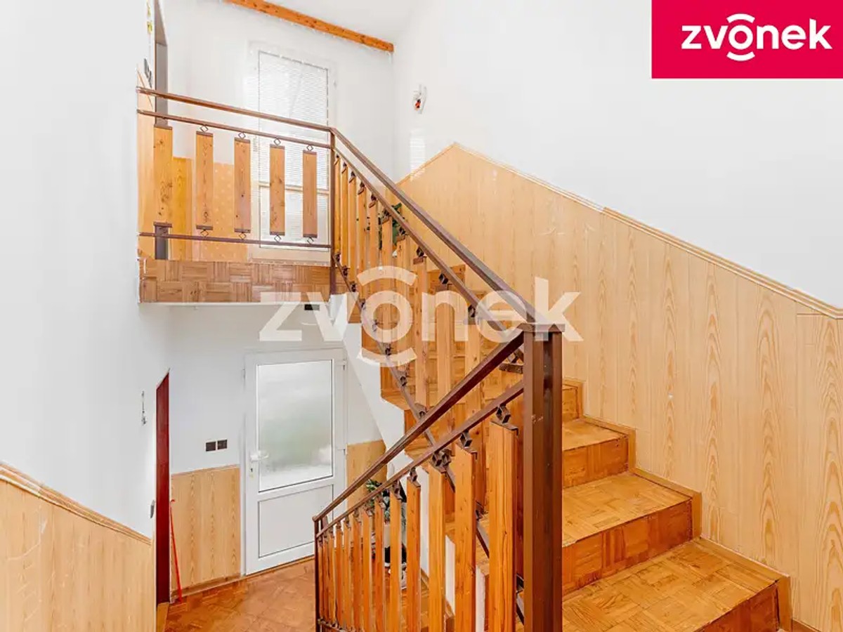Prodej domu 234 m², pozemek 800 m²