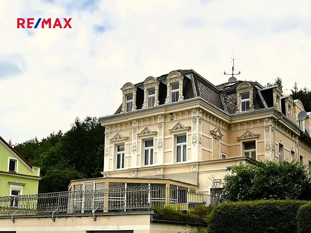 Prodej vily 482 m², pozemek 732 m²