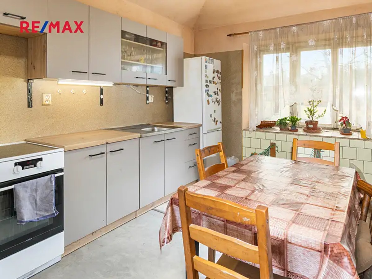 Prodej zemědělské usedlosti 145 m², pozemek 6222 m²