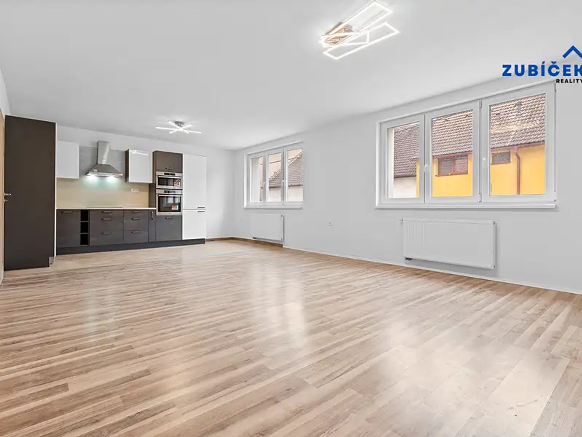 Prodej domu 350 m², pozemek 400 m²