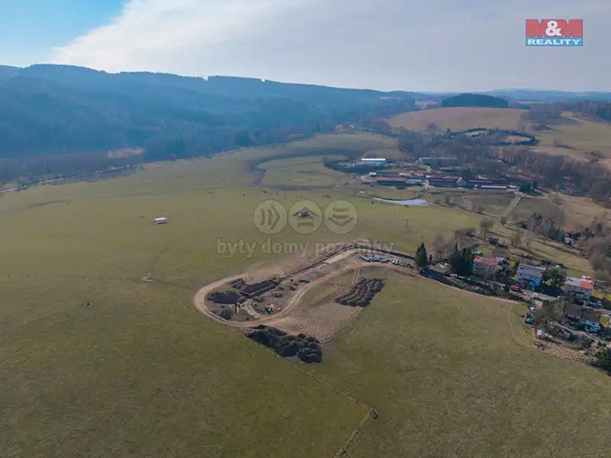 Prodej stavebního pozemku 957 m²