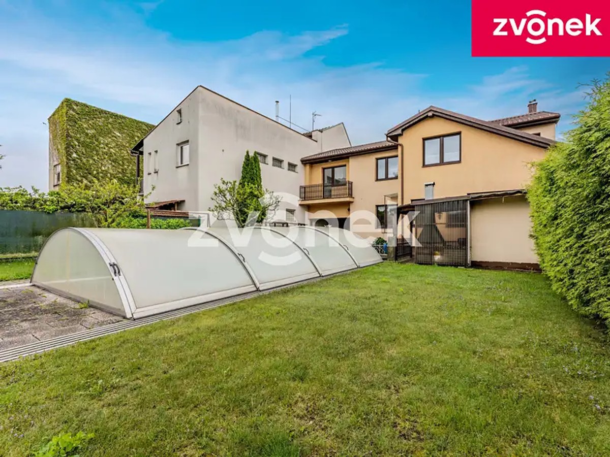 Prodej vily 218 m², pozemek 531 m²