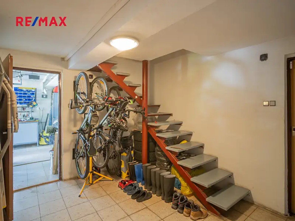 Prodej domu 291 m², pozemek 1086 m²
