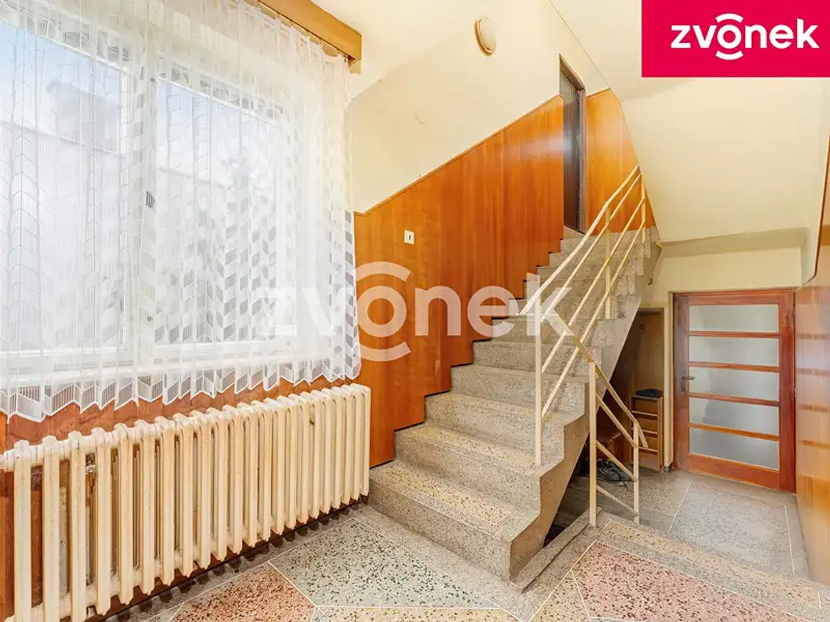 Prodej vily 250 m², pozemek 785 m²