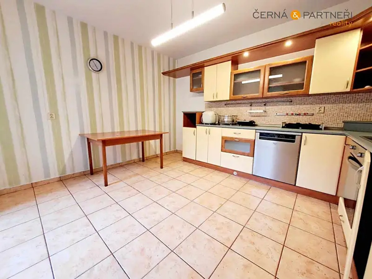 Prodej domu 244 m², pozemek 50 m²