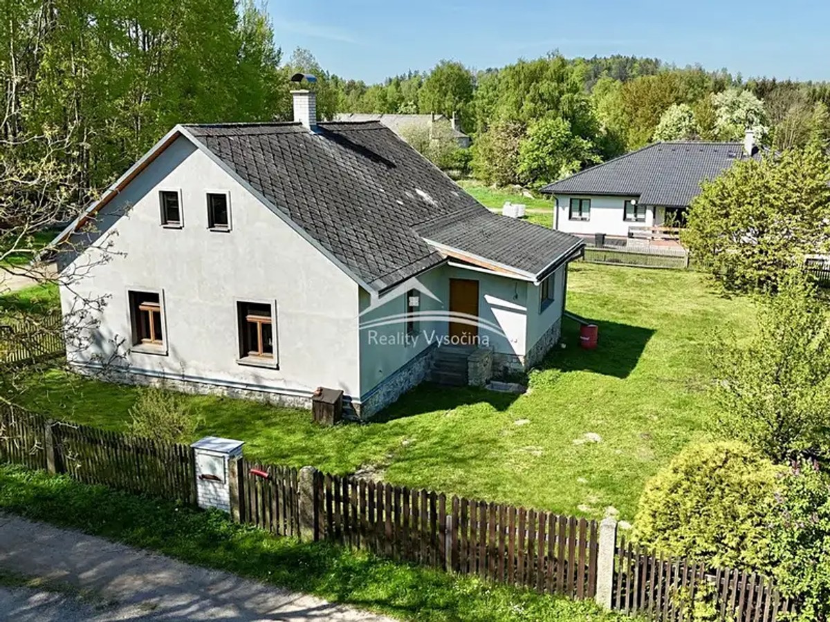 Prodej domu 100 m², pozemek 818 m²