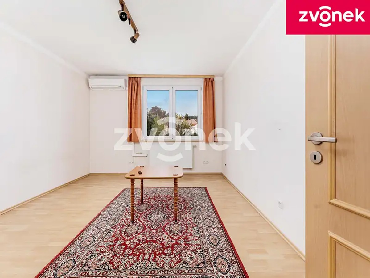 Prodej vily 218 m², pozemek 531 m²
