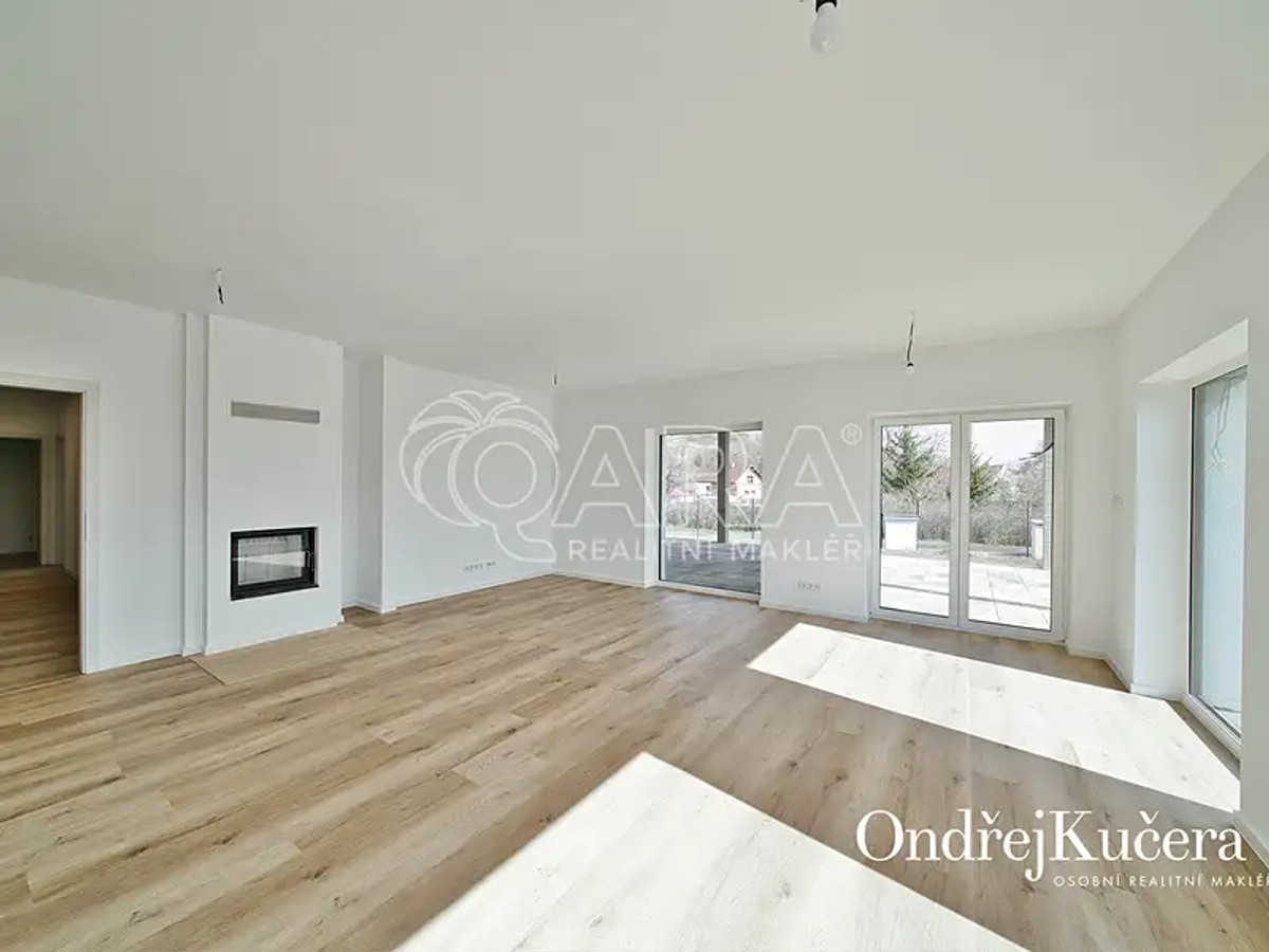 Prodej domu 200 m², pozemek 1000 m²
