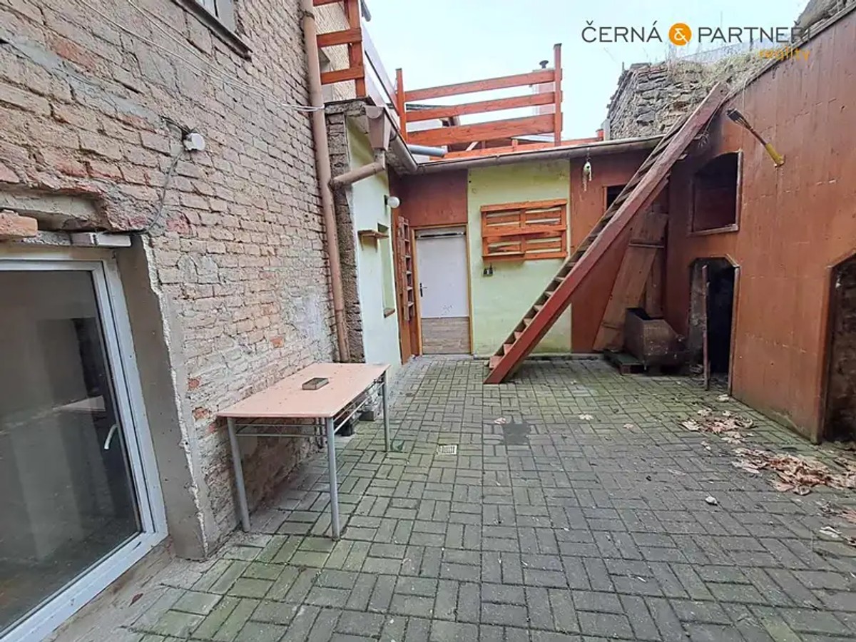 Prodej domu 244 m², pozemek 50 m²