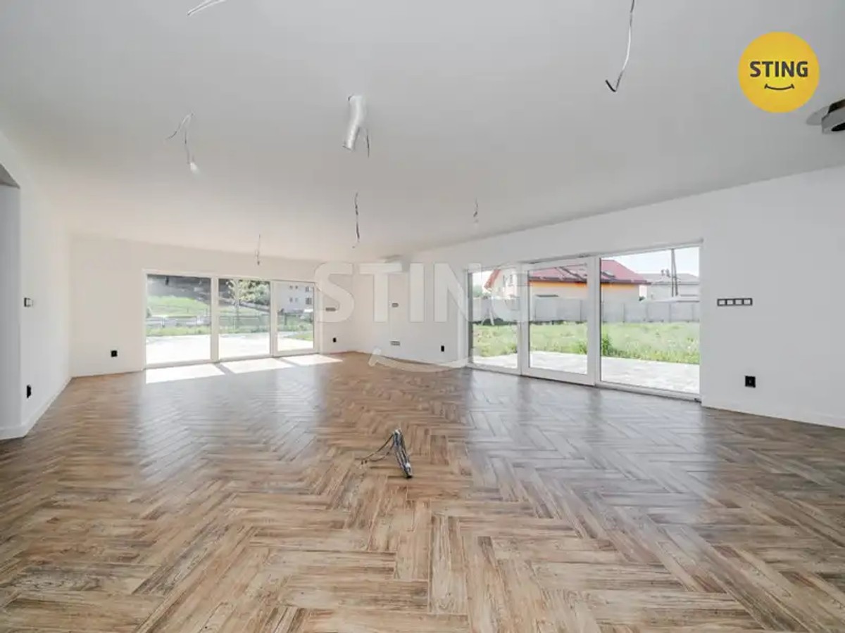 Prodej domu 207 m², pozemek 1377 m²