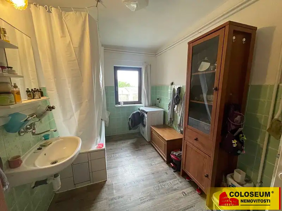 Prodej domu 100 m², pozemek 330 m²