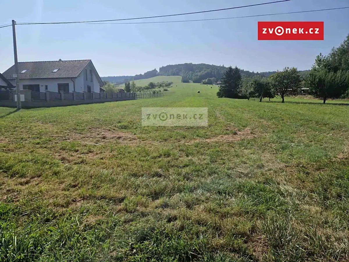 Prodej stavebního pozemku 1050 m²