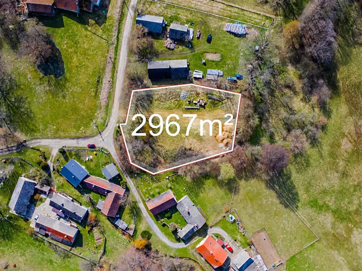 Prodej stavebního pozemku 2967 m²