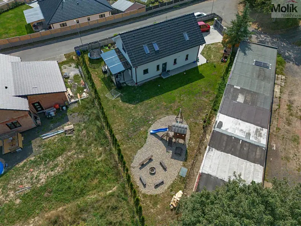 Prodej domu 220 m², pozemek 860 m²