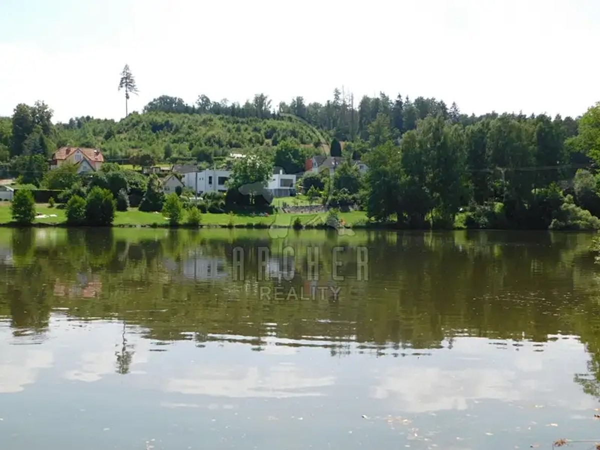 Prodej stavebního pozemku 958 m²