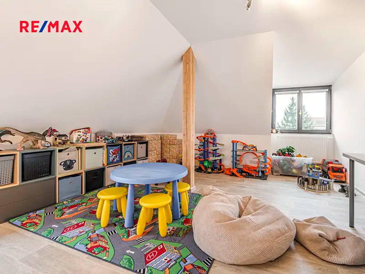 Prodej domu 198 m², pozemek 697 m²