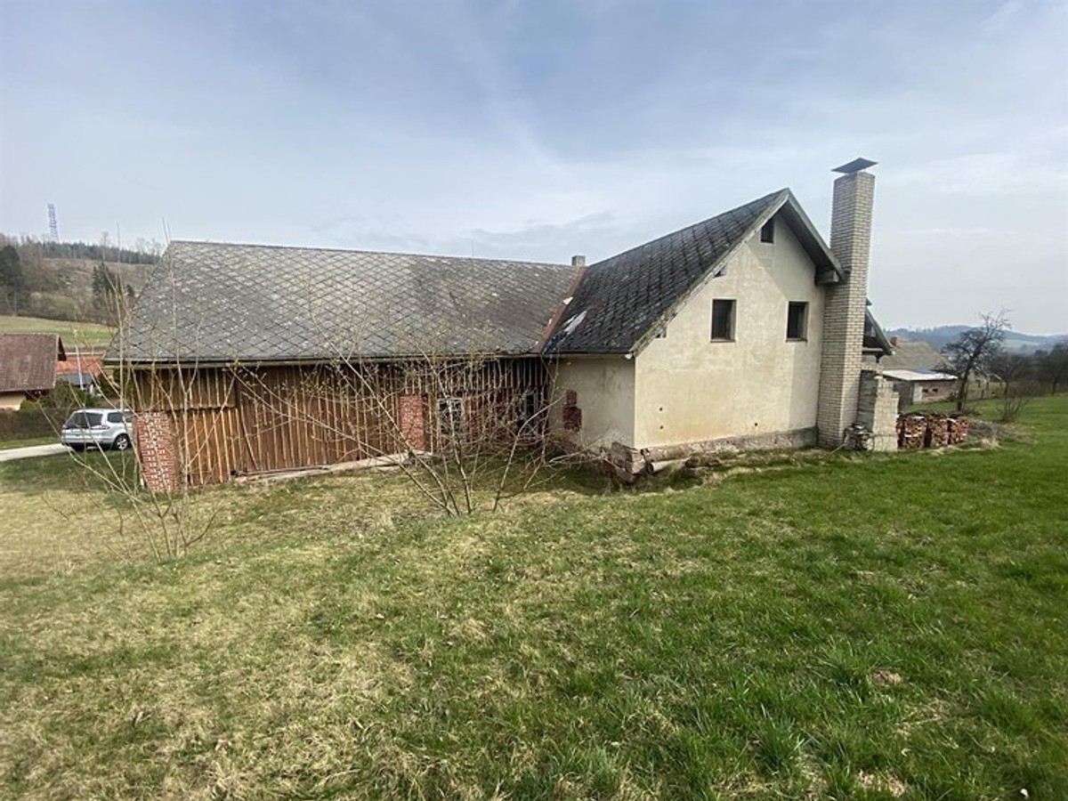 Prodej domu 351 m², pozemek 351 m²