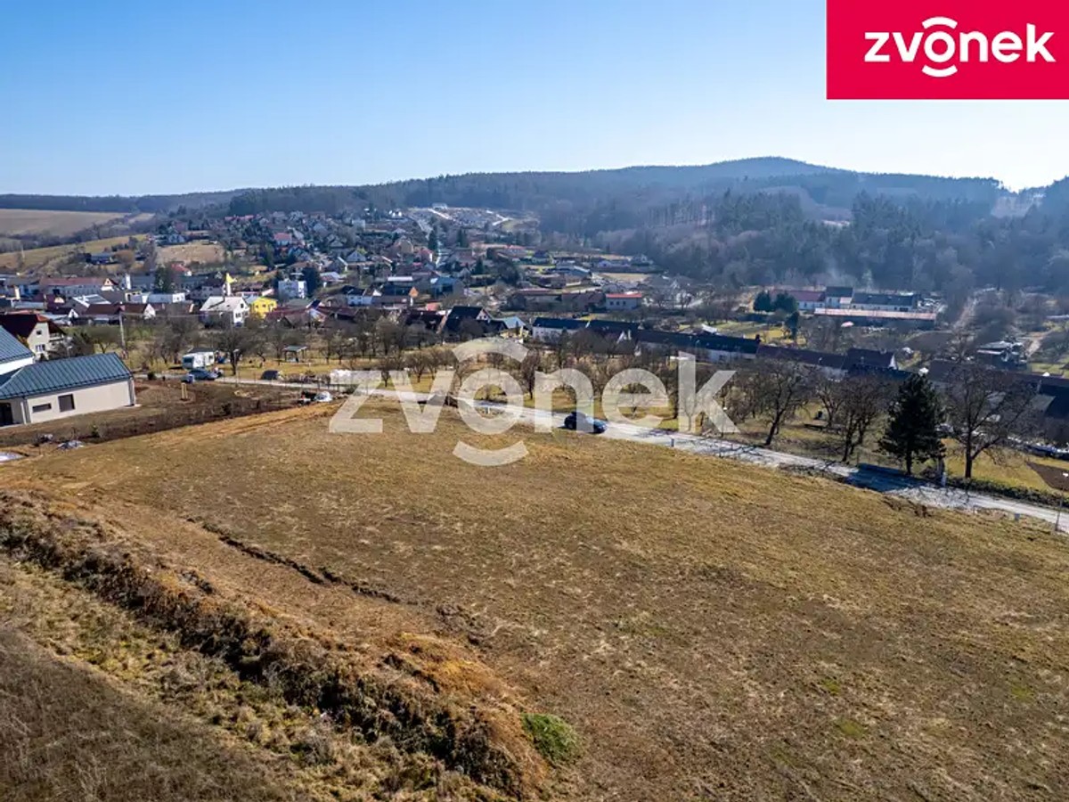 Prodej stavebního pozemku 1894 m²