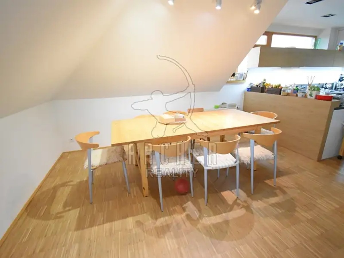 Prodej bytu 5+kk 178 m²